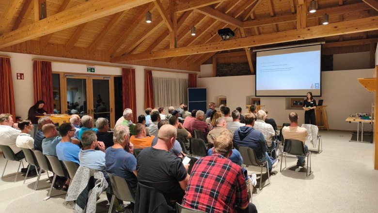 Projektinfo Veranstaltung in Maria Laach, Teilnehmer*innen, © npjw Projektinfo Veranstaltung in Maria Laach, Teilnehmer*innen, © npjw