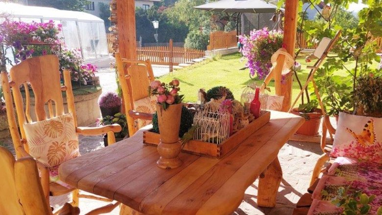 Laube im Garten, © Familie Pemmer Laube im Garten, © Familie Pemmer