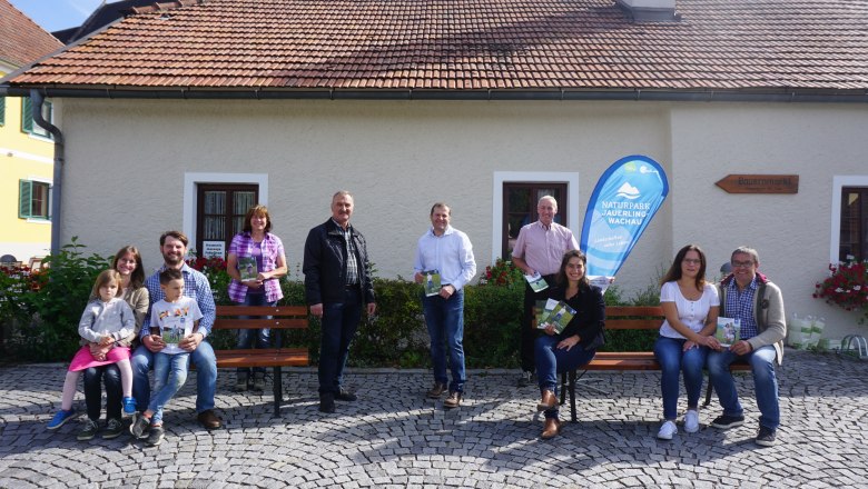 Wiesenfolder_Produzenten, © Naturpark Jauerling-Wachau Wiesenfolder_Produzenten, © Naturpark Jauerling-Wachau