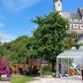 Garten mit Blick auf Kirche, © Familie Pemmer Garten mit Blick auf Kirche, © Familie Pemmer