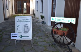 Entrance to the farm store in Maria Laach, © Auer Milchhof Entrance to the farm store in Maria Laach, © Auer Milchhof