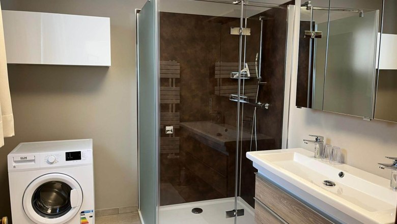 Bathroom in the Mariandl apartment, © K&T Gastro OG, Familie Özelt Bathroom in the Mariandl apartment, © K&T Gastro OG, Familie Özelt