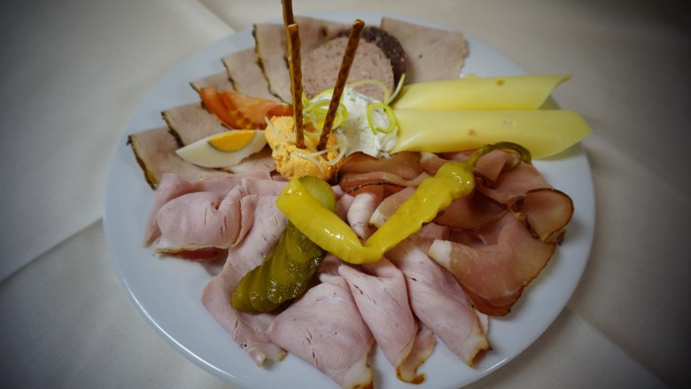 Snack at the pichl-hof, &copy; Familie Sch&ouml;berl