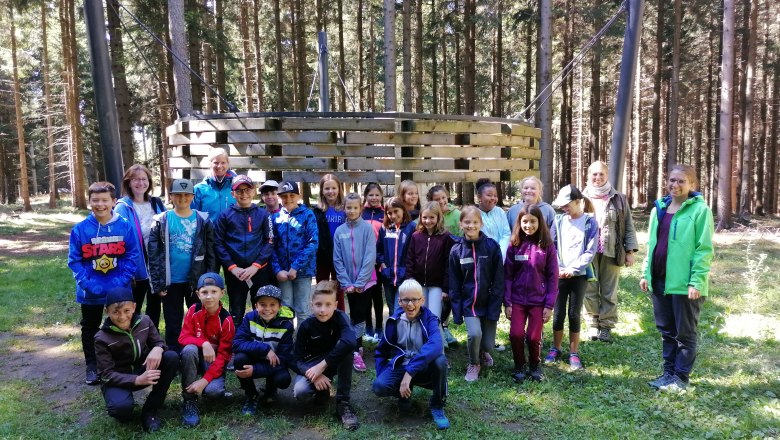 Emmersdorf Nature Park Secondary School visits the programme &quot;The Wonder Forest&quot; at the &quot;Naturwerkstatt&quot; Jauerling , © NMS Emmersdorf