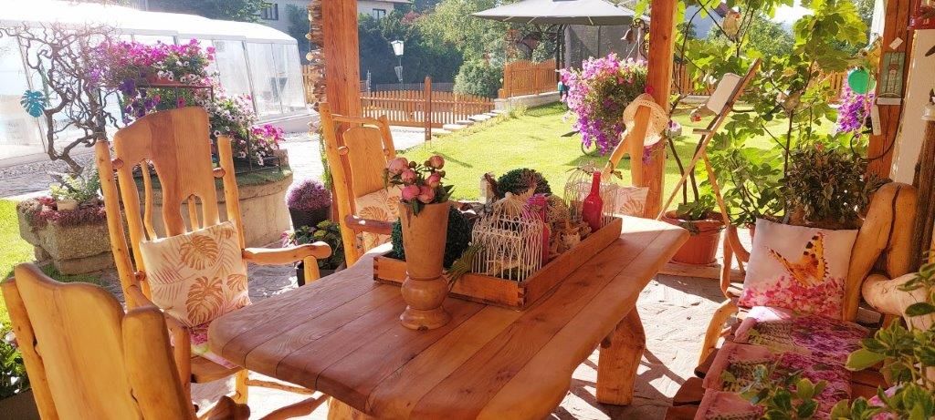 Laube im Garten