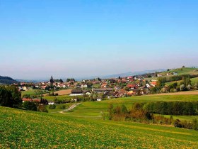 View over Maria Laach on the high plateau of the Jauerling, &copy; Lukas Traxler