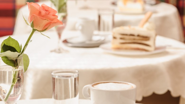 Mohntorte mit Marillenrester im Cafe Bruckner, &copy; Best of Wachau/Rita Newman