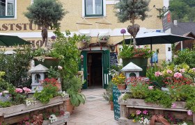 Entrance area and guest garden at the Buchberger, © Buchbergers Landhof