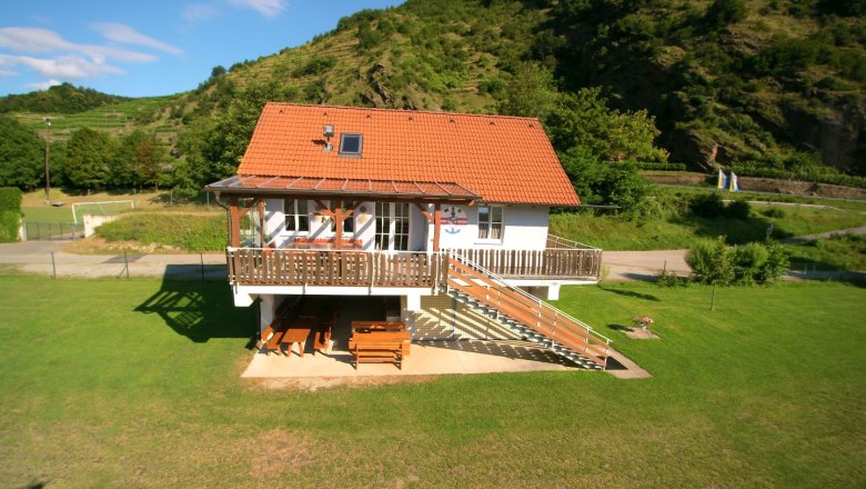 House near Spitz harbor, © Christian Schrey