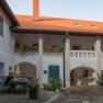 Inner courtyard of Haus Stierschneider, © Elisabeth Stierschneider