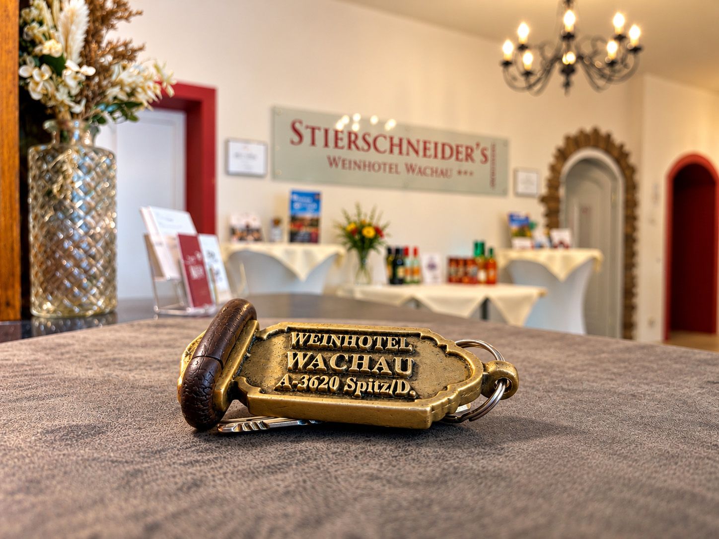 lobby_weinhotelwachau_welcomedesk