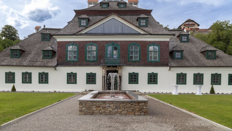 Schloss Luberegg Aussenansicht, &copy; Franz Glei&szlig;